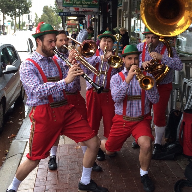 Scaled oompah live